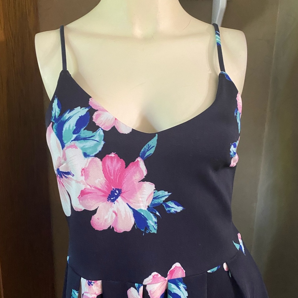 Soprano Floral Spaghetti Strap Dress Women’s size Small - Picture 10 of 10